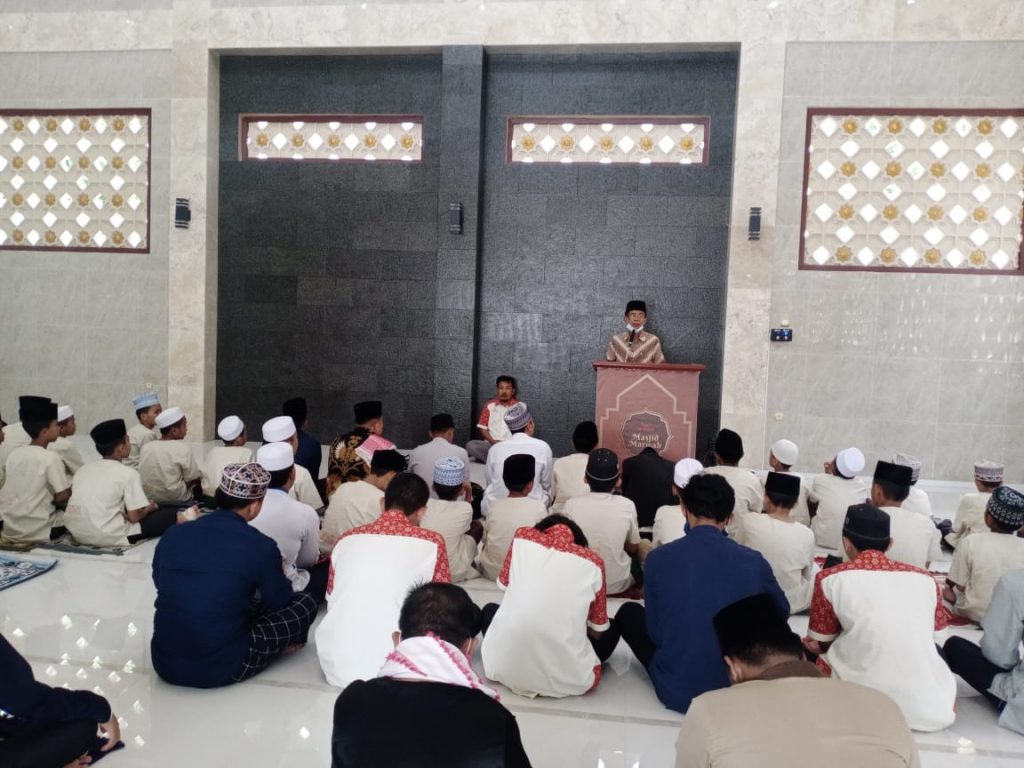 Jumatan perdana di masjid Marwah Pesantren Al-Hilal⁣