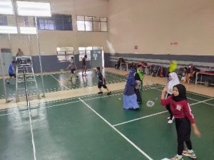 Kegiatan Ekstrakurikuler Bulu Tangkis dan Futsal Santri al Hilal 2 dan 5