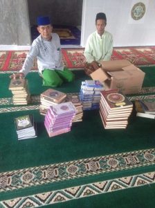 Mushaf Quran, Buku Islam, & Iqra Diterima TPQ Miftahul Jannah Bernah