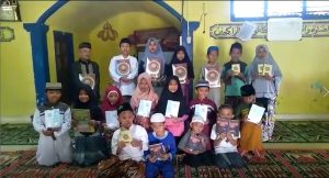 Laziswaf Al Hilal Salurkan Wakaf Quran di Masjid Muslimin Lampung Utara