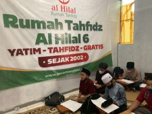 Giat Bersih Para Penghafal Quran Rumah Tahfidz Al Hilal 6 Cisaranten