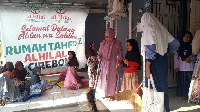 Pesantren al Hilal - Yatim, Tahfidz, Gratis