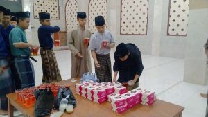 Buka Puasa Sunnah Bersama Santri Pesantren Al Hilal 1 Cililin