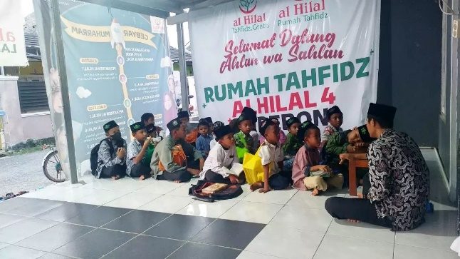 Pesantren al Hilal - Yatim, Tahfidz, Gratis