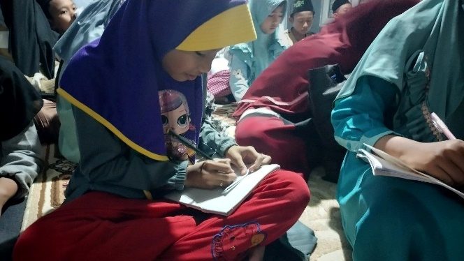 Pesantren al Hilal - Yatim, Tahfidz, Gratis