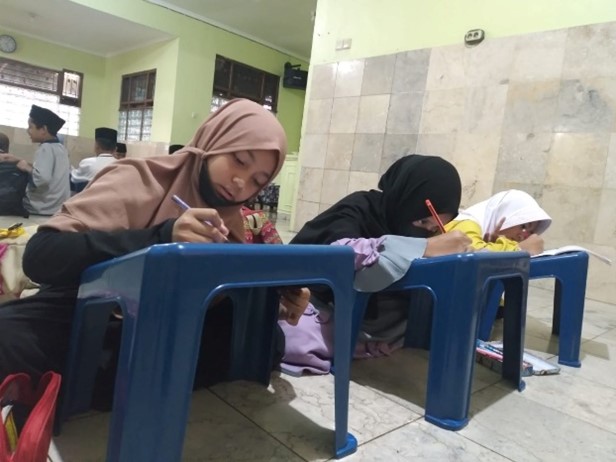 Pesantren al Hilal - Yatim, Tahfidz, Gratis