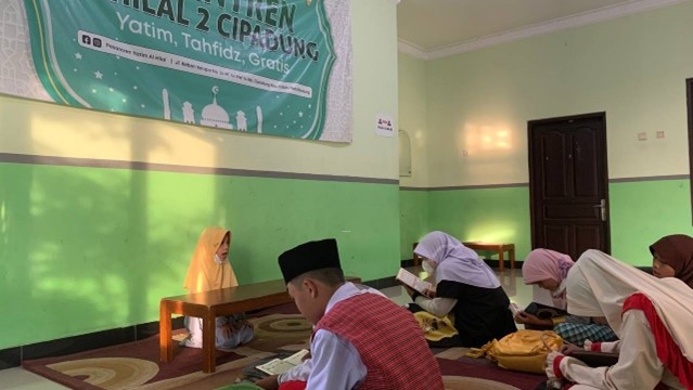 Pesantren al Hilal - Yatim, Tahfidz, Gratis