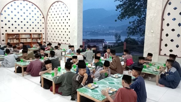 Pesantren al Hilal - Yatim, Tahfidz, Gratis