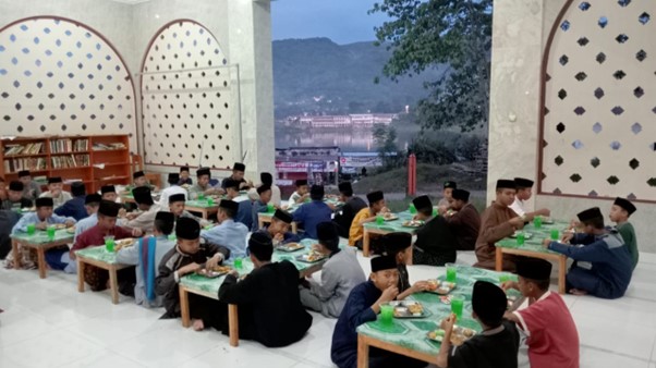 Pesantren al Hilal - Yatim, Tahfidz, Gratis