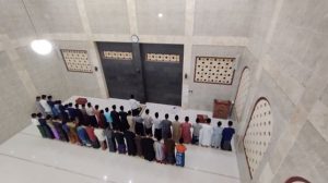 Santri Pesantren Al Hilal 1 Cililin Melaksanakan Solat Tahajjud