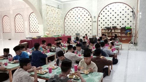 Pesantren al Hilal - Yatim, Tahfidz, Gratis