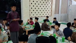 Hangatnya Buka Puasa Sunnah Santri Pesantren Al Hilal 1 Cililin