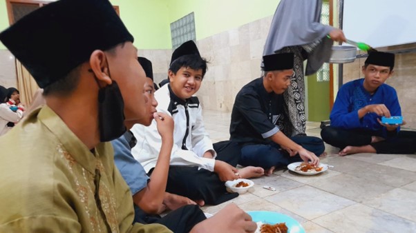 Pesantren al Hilal - Yatim, Tahfidz, Gratis