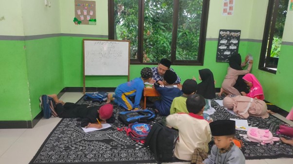 Pesantren al Hilal - Yatim, Tahfidz, Gratis