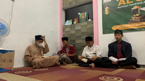 Pesantren al Hilal - Yatim, Tahfidz, Gratis