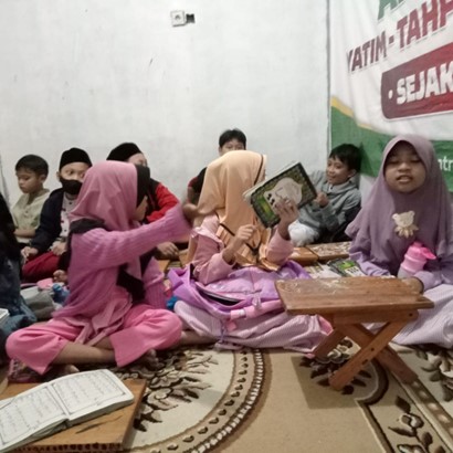 Pesantren al Hilal - Yatim, Tahfidz, Gratis