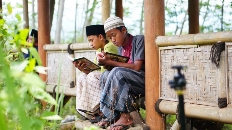 Pesantren al Hilal - Yatim, Tahfidz, Gratis