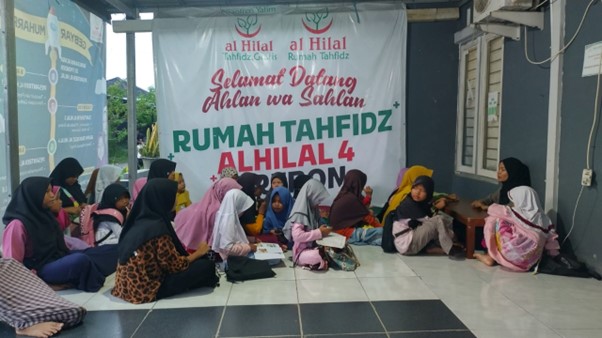 Pesantren al Hilal - Yatim, Tahfidz, Gratis