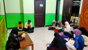 Rutinitas Malam Jumat Santri Pesantren Al Hilal 2 Cipadung