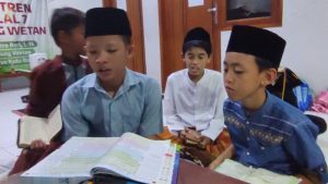 Santri Pesantren Al Hilal 7 Cipadung Wetan Semakin Istiqomah