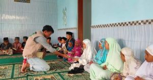 Sebar Wakaf Al Quran dan Iqro Bersama Sahabat Cianjur Selatan