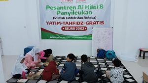 Buka Puasa Bersama Santri Penghafal Quran Pesantren Al Hilal