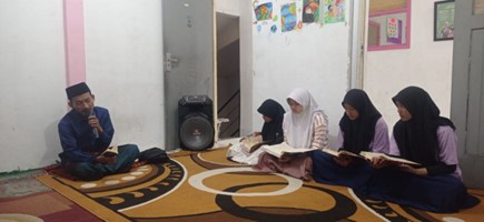 Pesantren al Hilal - Yatim, Tahfidz, Gratis