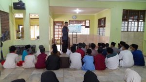 Seminar Motivasi “Berani Menjadi Anak Juara”