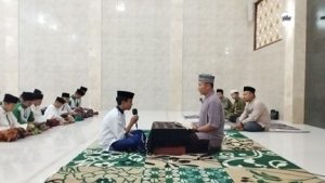 Suasana Setoran Hafalan 30 Juz Santri Pesantren Al Hilal 1 Cililin