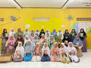 Wakaf Quran untuk Pondok Pesantren Raudlatussalam