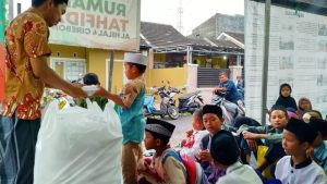 Jumat Berkah dan Bersih Bersama Santri Rumah Tahfidz Al Hilal 4