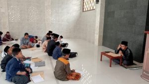 Kajian Kitab Kuning Santri Pesantren Al Hilal 1 Cililin