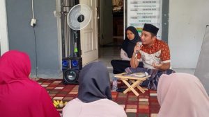 Mengupas Materi Pentingnya Adab Dalam Bermajelis