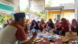 Mengupas Materi Pentingnya Adab Dalam Bermajelis