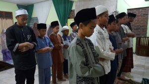 Buka Puasa Bersama Santri Al Hilal 3 Gegerkalong Hari Ke-Tujuh