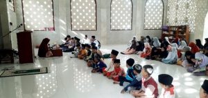 Ngabuburit Di Masjid Marwah, Santri Tpa Al Hilal 1 Cililin