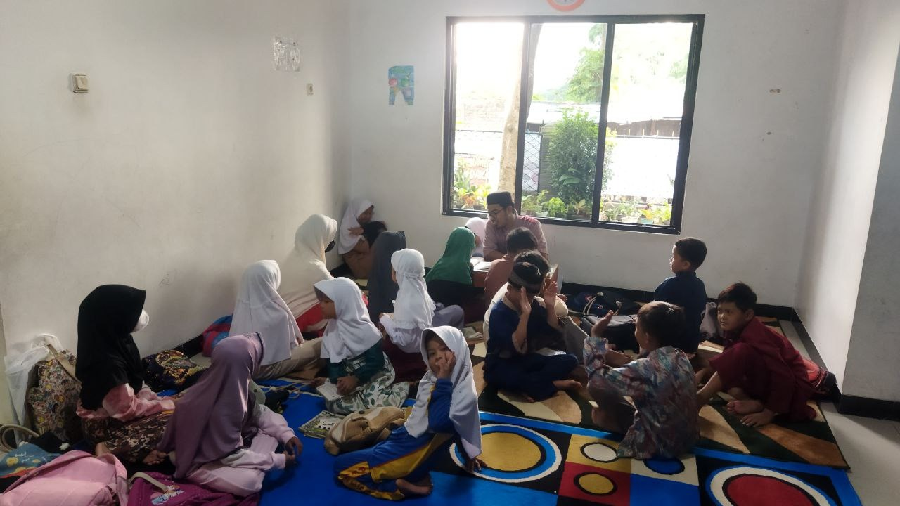 Pesantren al Hilal - Yatim, Tahfidz, Gratis