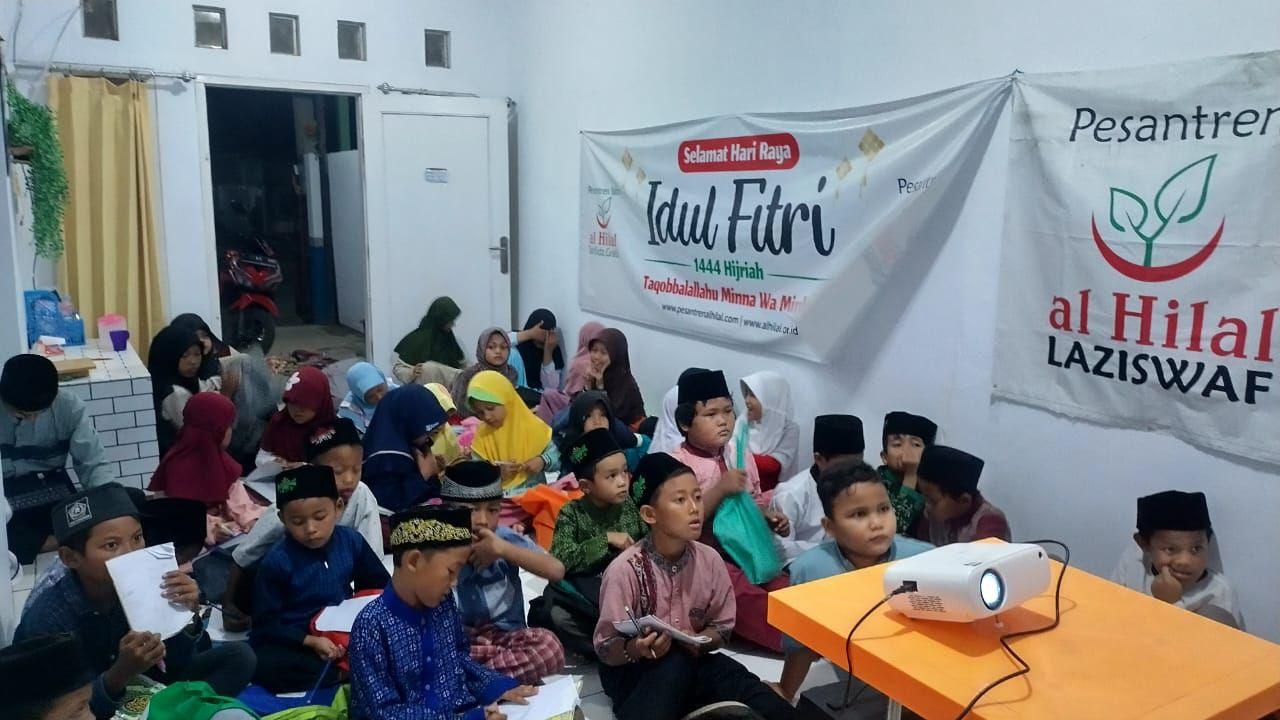 Pesantren al Hilal - Yatim, Tahfidz, Gratis