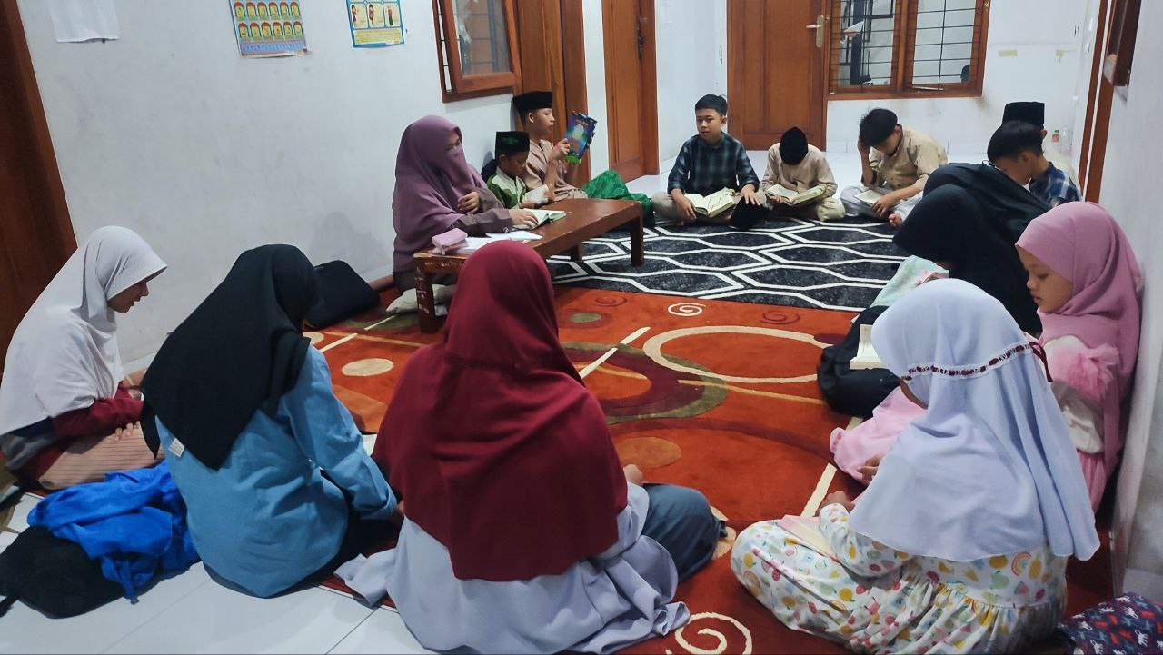 Pesantren al Hilal - Yatim, Tahfidz, Gratis