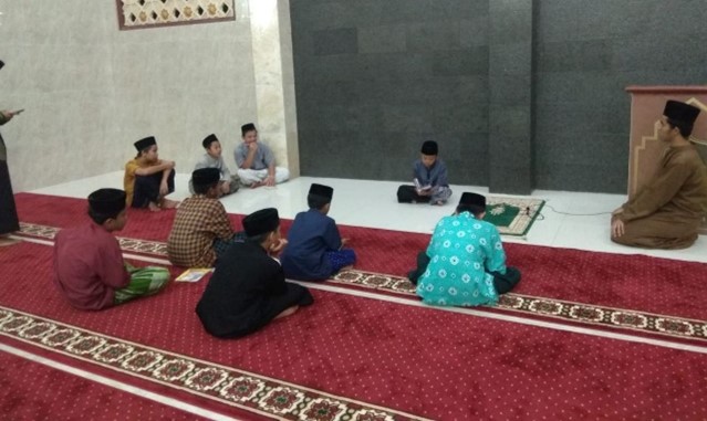 Pesantren al Hilal - Yatim, Tahfidz, Gratis