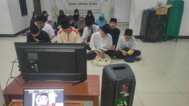 Pesantren al Hilal - Yatim, Tahfidz, Gratis