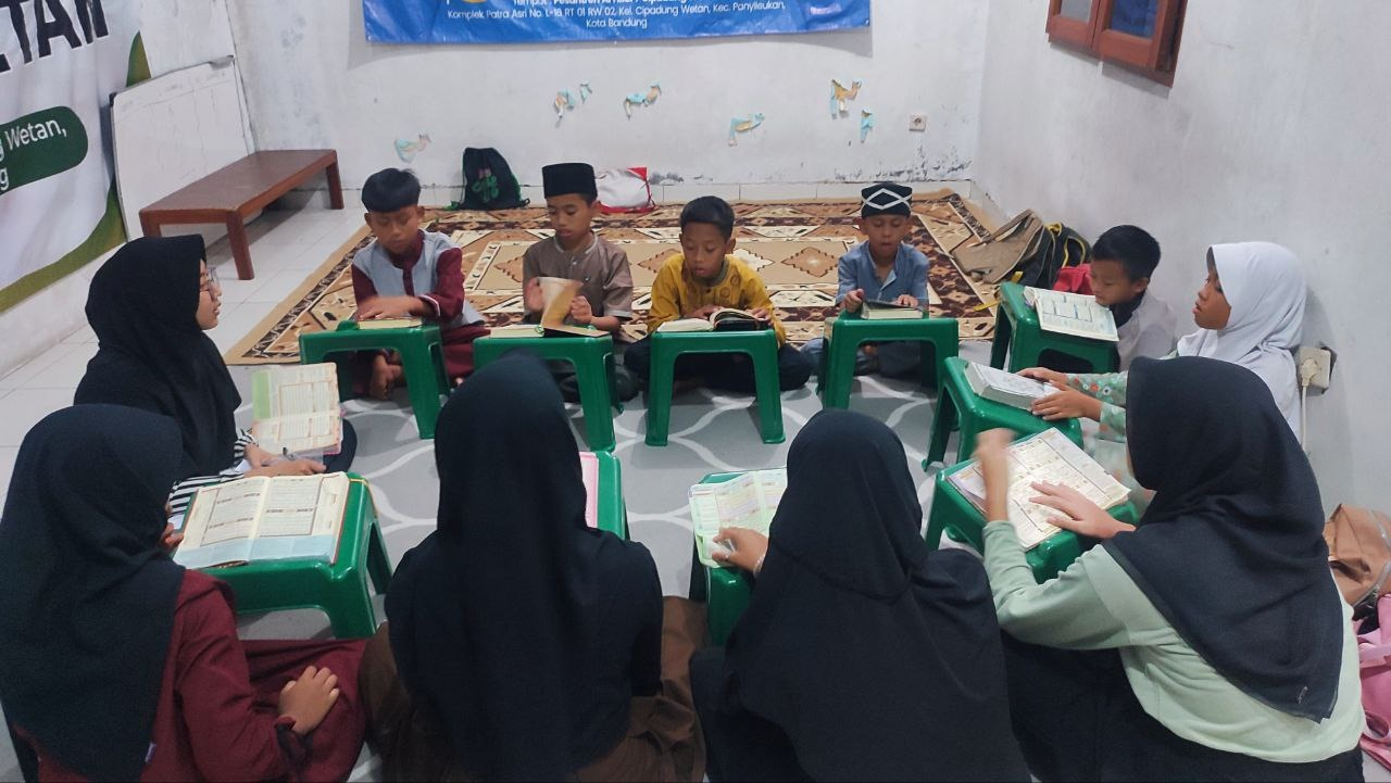 Pesantren al Hilal - Yatim, Tahfidz, Gratis