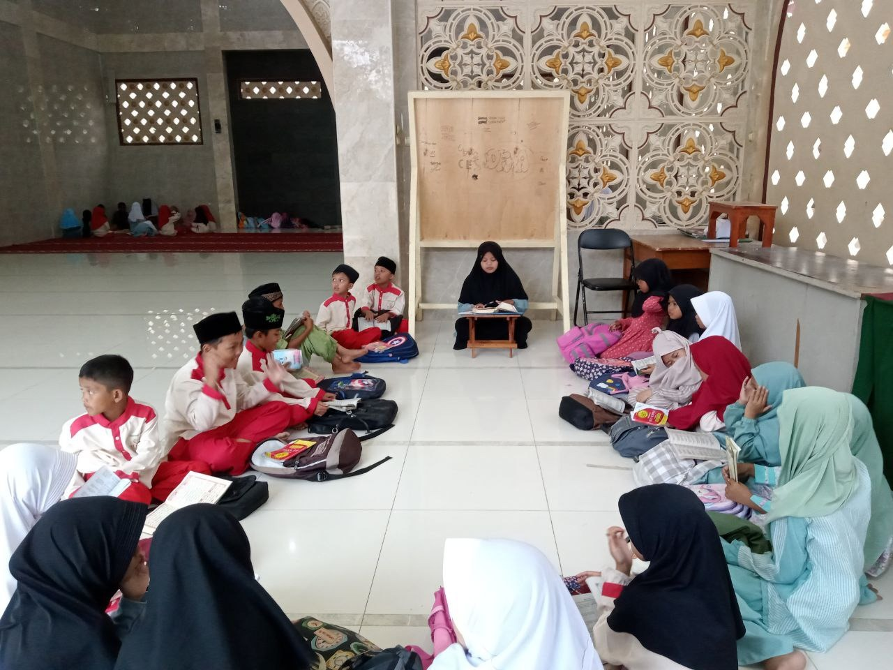 Pesantren al Hilal - Yatim, Tahfidz, Gratis