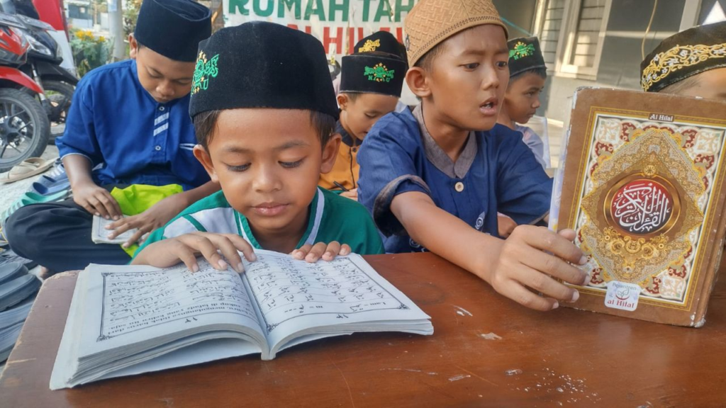 Semangat Kemerdekaan Berkobar! Santri Rumah Tahfidz Al Hilal 4 Cirebon Terus Berjuang Dalam Proses Belajar