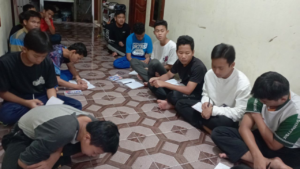 Ekstrakurikuler Hadroh Kembali Dilaksanakan Oleh Santri Yatim Kelas 10 Pesantren Al Hilal 8 Panyileukan