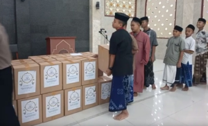 Jazakumullah Khair Bingkisan Lebaran Telah Diterima Santri Yatim Pesantren Al Hilal 1 & 4