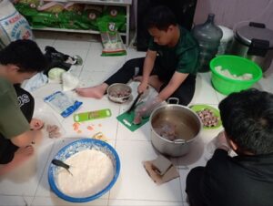 Buka Puasa Sunnah Bersama Santri Yatim Penghafal Quran Pesantren Al Hilal Panyileukan Meriahkan Bulan Syawal di Pondok