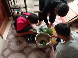 Buka Puasa Sunnah Bersama Santri Yatim Penghafal Quran Pesantren Al Hilal Panyileukan Meriahkan Bulan Syawal di Pondok