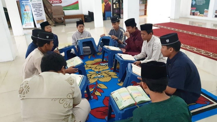 Pesantren al Hilal - Yatim, Tahfidz, Gratis