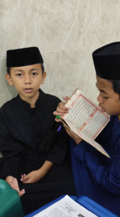 Santri Pesantren Al Hilal 1 Cililin Tingkatkan Hafalan  Al-Quran dan Tahsin Iqra Bersama